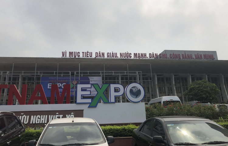 湖南31399金沙娱场城旅行河内国际商业展  耐磨陶瓷产品拓展越南市场