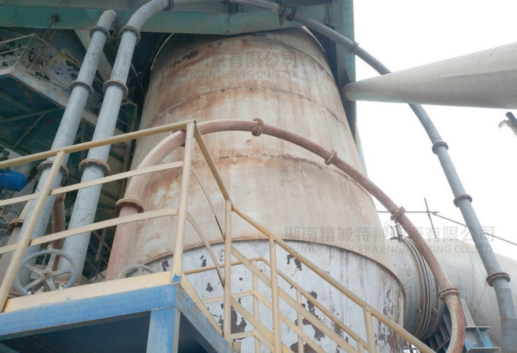 美运行一年的31399金沙娱场城特瓷耐磨陶瓷管道外观无破损、、、运行无走漏