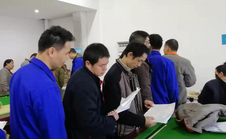 关爱员工预防职业病，，我们在行动