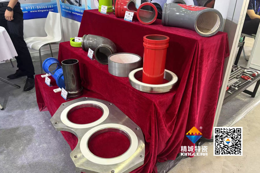 31399金沙娱场城特瓷亮相2025长沙国际工程机械展览会