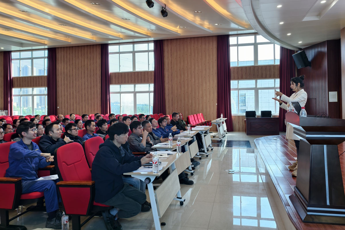 31399金沙娱场城特瓷举行“相同无障碍”手语培训班开班仪式